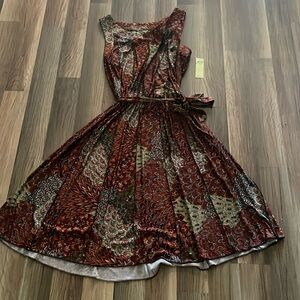 NWT PerSeption dress that ties around waist.